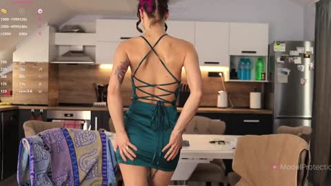 Snapshot of xwithy chatting on 5, 2, 2026 FrancyStepmom and YStepson INTERESTED IN A GIRL-GIRL COLLABORATION TEXT ME HERE or INSTAGRAM online show from 5, 2, 2026
