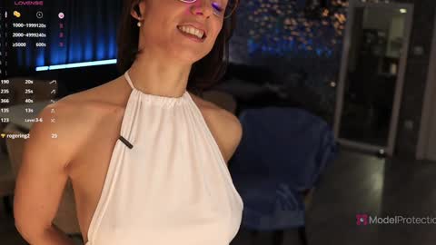 Snapshot of xwithy chatting on 13, 2, 2026 FrancyStepmom and YStepson INTERESTED IN A GIRL-GIRL COLLABORATION TEXT ME HERE or INSTAGRAM online show from 13, 2, 2026