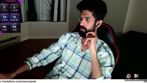 Snapshot of xwuvzyew chatting on 30, 12, 2024 x online show from 30, 12, 2024