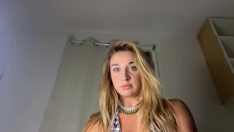 Snapshot of xxbabycheetahxx chatting on 12, 3, 2026 xxbabycheetahxx online show from 12, 3, 2026