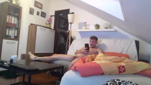 Snapshot of xxdirty_slut_boyxx chatting on 6, 11, 2025 xxdirty_slut_boyxx online show from 6, 11, 2025