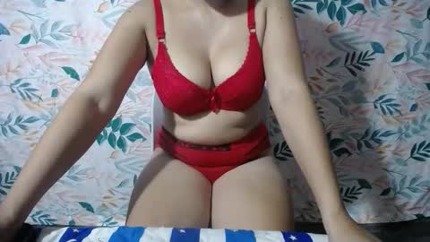 Snapshot of xxhott_ chatting on 21, 10, 2025 xxhott_ online show from 21, 10, 2025