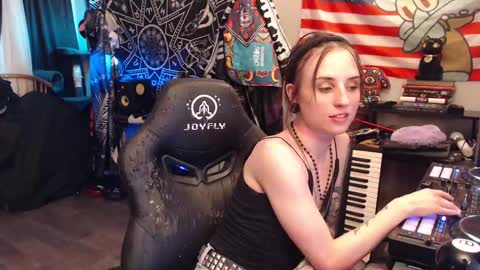 Snapshot of xxlilithmoonxx chatting on 19, 9, 2025 Lilith online show from 19, 9, 2025