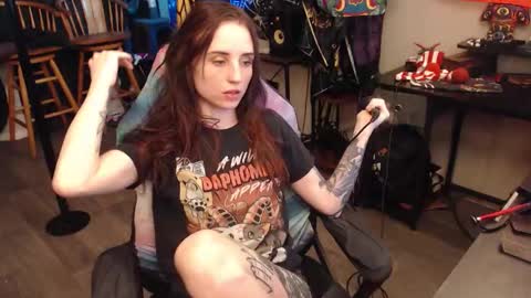 Snapshot of xxlilithmoonxx chatting on 13, 10, 2025 Lilith online show from 13, 10, 2025