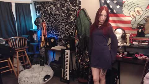 Snapshot of xxlilithmoonxx chatting on 2, 12, 2025 Lilith online show from 2, 12, 2025