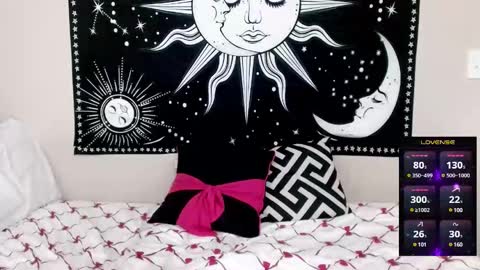 Snapshot of xxlittlemiss95xx chatting on 3, 3, 2025 Natalie Jade online show from 3, 3, 2025