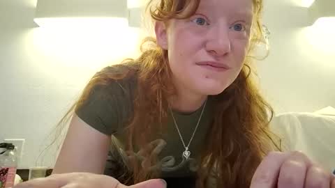 Snapshot of xxmariebliss chatting on 7, 4, 2026 xxmariebliss online show from 7, 4, 2026