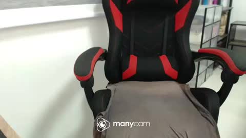 Snapshot of xxmonsterbigcockxx chatting on 22, 9, 2025 Kaycee online show from 22, 9, 2025