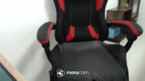 Snapshot of xxmonsterbigcockxx chatting on 5, 4, 2026 Kaycee online show from 5, 4, 2026