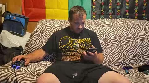 xxScubaStevexx online show from 8, 6, 2026