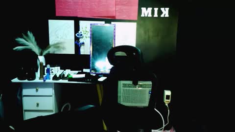 xxslutty kim online show from 22, 11, 2025