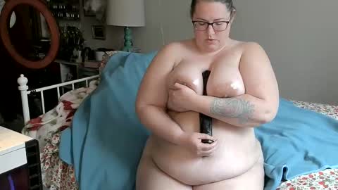 Snapshot of xxstrawberryjanexx chatting on 11, 3, 2025 Strawberry Jane online show from 11, 3, 2025