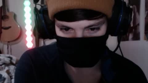 Snapshot of xxwhitefoxx chatting on 19, 9, 2025 David Fox online show from 19, 9, 2025