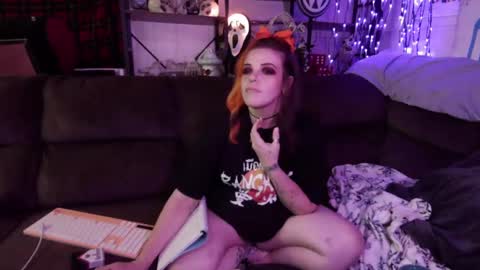 CaliRaeMaxXx online show from 4, 3, 2025