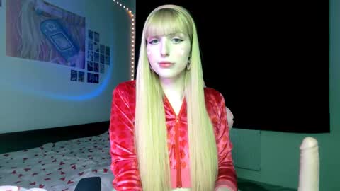 Pretty online show from 14, 2, 2025