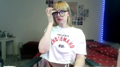 Pretty online show from 28, 2, 2025