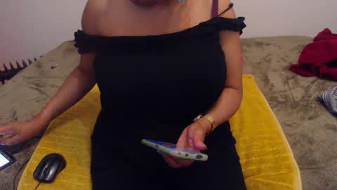 Snapshot of xxxbustybabe27x chatting on 14, 1, 2026 Ayanda online show from 14, 1, 2026