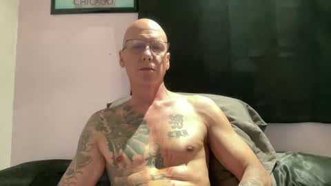 Snapshot of xxxcaliman chatting on 2, 12, 2024 xxxcaliman online show from 2, 12, 2024