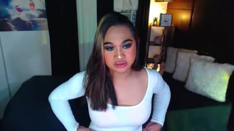 OLIVIA online show from 19, 12, 2024