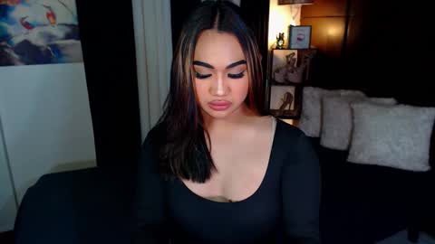 OLIVIA online show from 22, 12, 2024