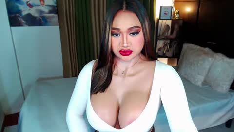 OLIVIA online show from 13, 1, 2025
