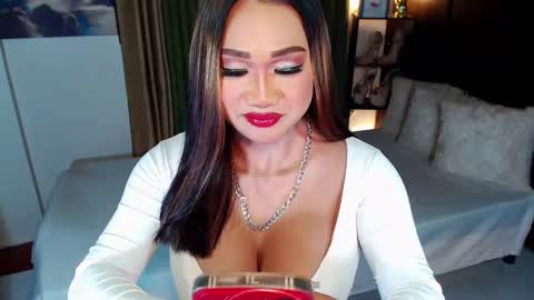 OLIVIA online show from 10, 2, 2025