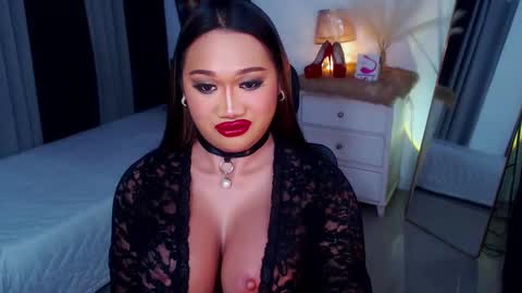 OLIVIA online show from 7, 3, 2025