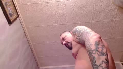 Snapshot of xxxkinkycpl chatting on 4, 1, 2025 isa and gonzo online show from 4, 1, 2025