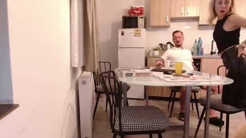 Snapshot of xxxkinkycpl chatting on 2, 11, 2025 isa and gonzo online show from 2, 11, 2025