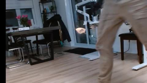 pazki online show from 14, 2, 2025