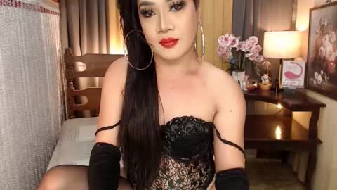 QUEENCY online show from 27, 1, 2025