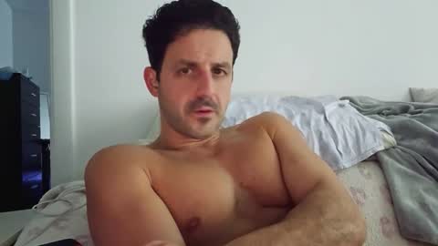 Snapshot of xxxtonymxxx chatting on 27, 10, 2025 TonyDoesMiami online show from 27, 10, 2025