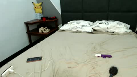 Snapshot of xxxur_wild_asianxxx chatting on 4, 3, 2025 xxxur_wild_asianxxx online show from 4, 3, 2025