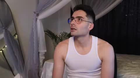 July and Fer online show from 5, 2, 2026