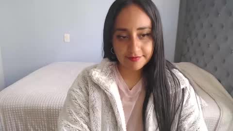 Snapshot of xxxvenus888 chatting on 12, 9, 2025 Lunhaa   online show from 12, 9, 2025