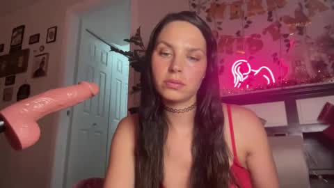 Snapshot of xyleialuv chatting on 8, 12, 2024 Xylea Luv online show from 8, 12, 2024