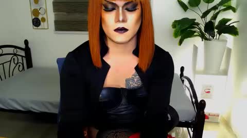 QueenMarina online show from 9, 5, 2026