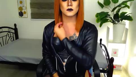 QueenMarina online show from 11, 5, 2026