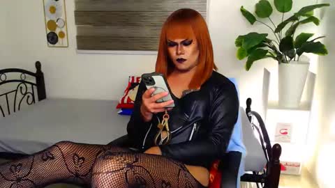 QueenMarina online show from 11, 5, 2026