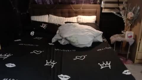 Angela online show from 28, 2, 2026