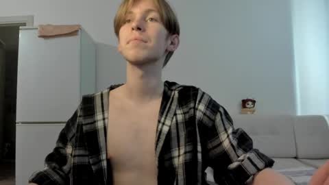 Snapshot of y0ursteve chatting on 11, 5, 2026 y0ursteve online show from 11, 5, 2026