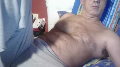 Snapshot of yahe2010 chatting on 19, 12, 2024 grillino online show from 19, 12, 2024