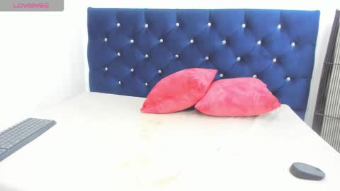 Snapshot of yaiza_sexylovee chatting on 27, 10, 2025 yaiza_sexylovee online show from 27, 10, 2025