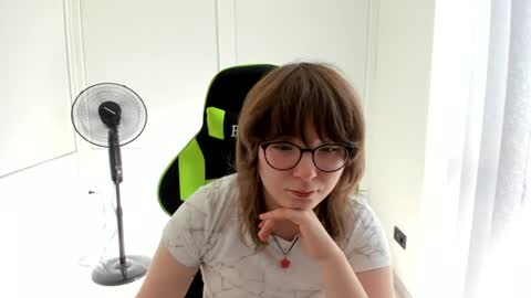 Snapshot of yamihoshii chatting on 20, 6, 2026 Sofia online show from 20, 6, 2026