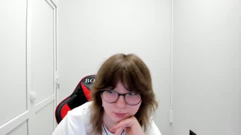 Snapshot of yamihoshii chatting on 26, 6, 2026 Sofia online show from 26, 6, 2026