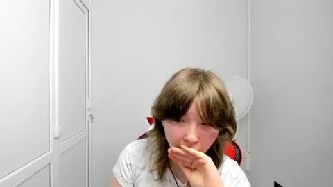 Snapshot of yamihoshii chatting on 7, 7, 2026 Sofia online show from 7, 7, 2026
