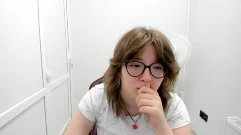 Snapshot of yamihoshii chatting on 21, 7, 2026 Sofia online show from 21, 7, 2026