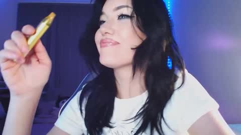 Snapshot of yamilean chatting on 3, 10, 2025 Yami online show from 3, 10, 2025