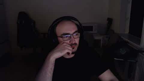 YamilLamal online show from 25, 10, 2025