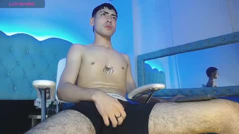 Snapshot of yan_walker chatting on 19, 9, 2025 Yan online show from 19, 9, 2025